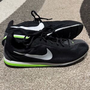 Nike lightweight shoes